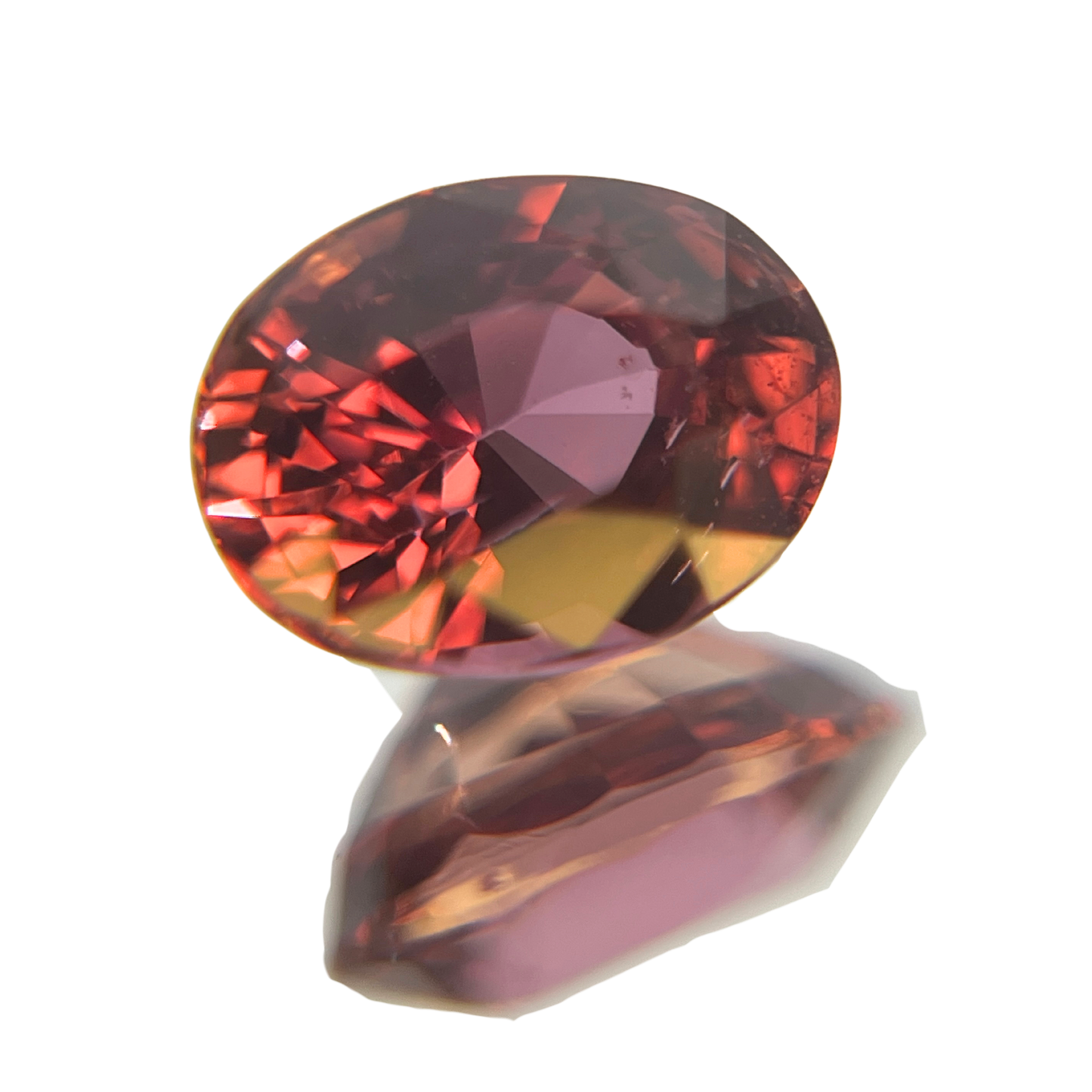 「濃煌」非加熱サファイア/ 1.10ct/オーバル/マダガスカル