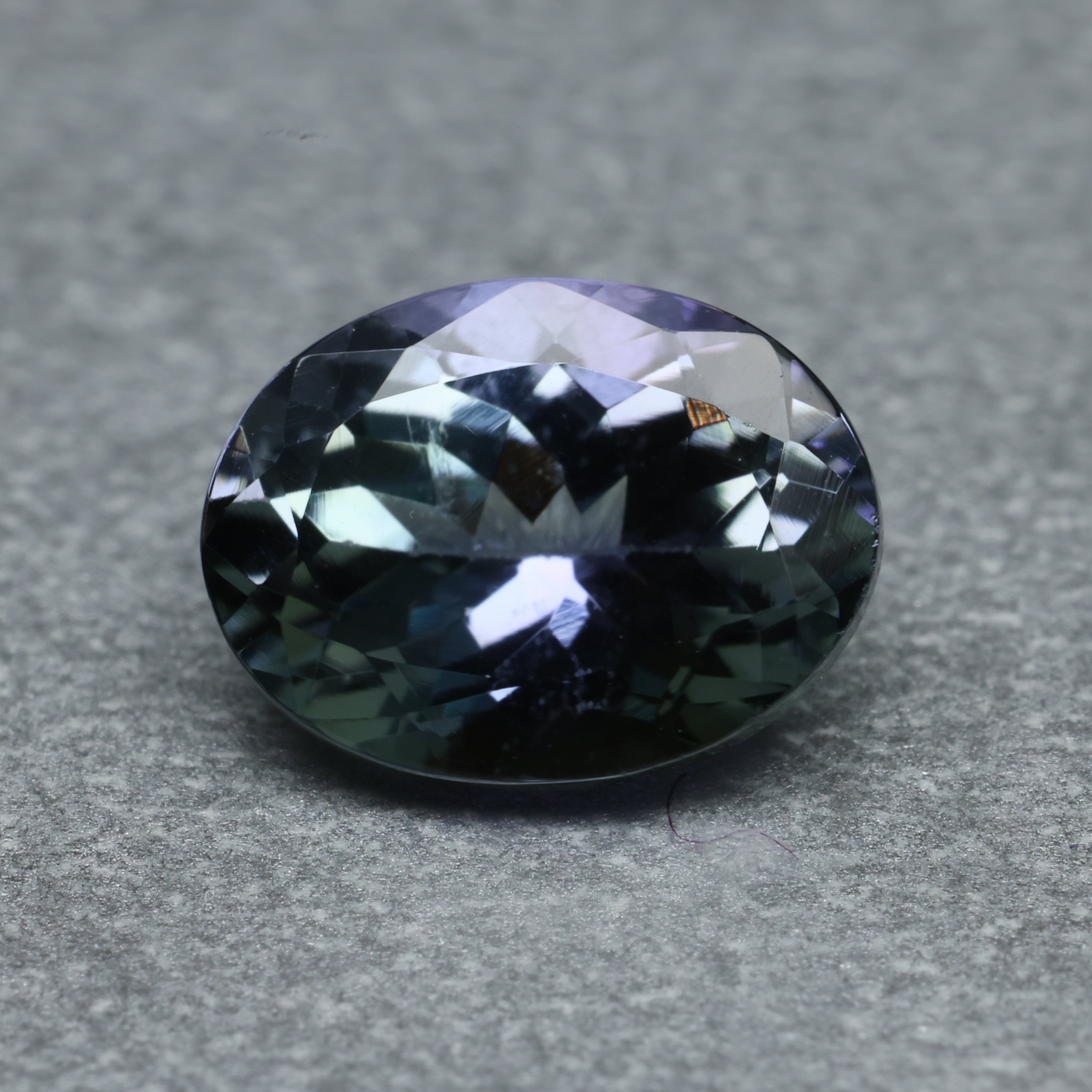夕霞」バイカラーゾイサイト/1.52ct/オーバル/タンザニア – llct.