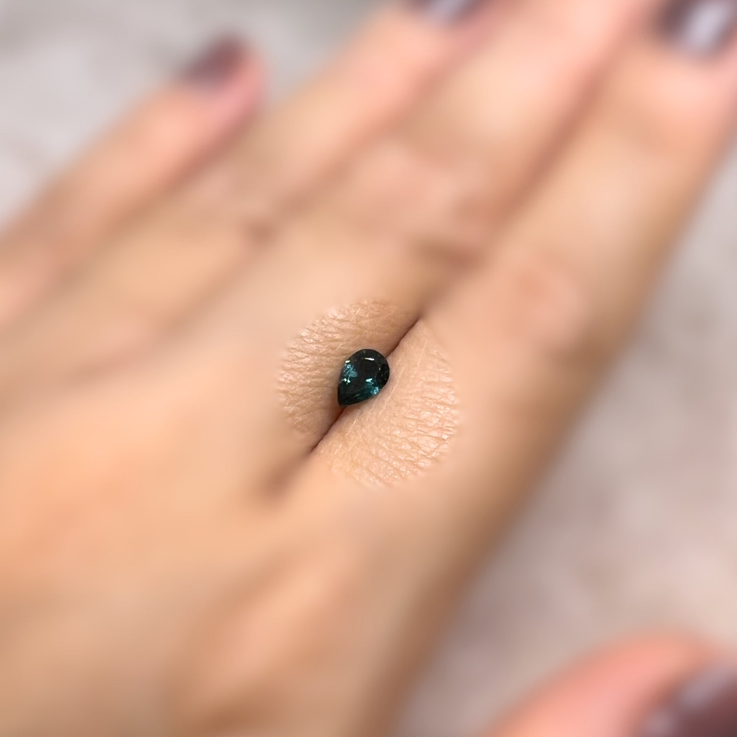 「森閑の湖」グリーントルマリン/0.39ct/ペアシェイプ