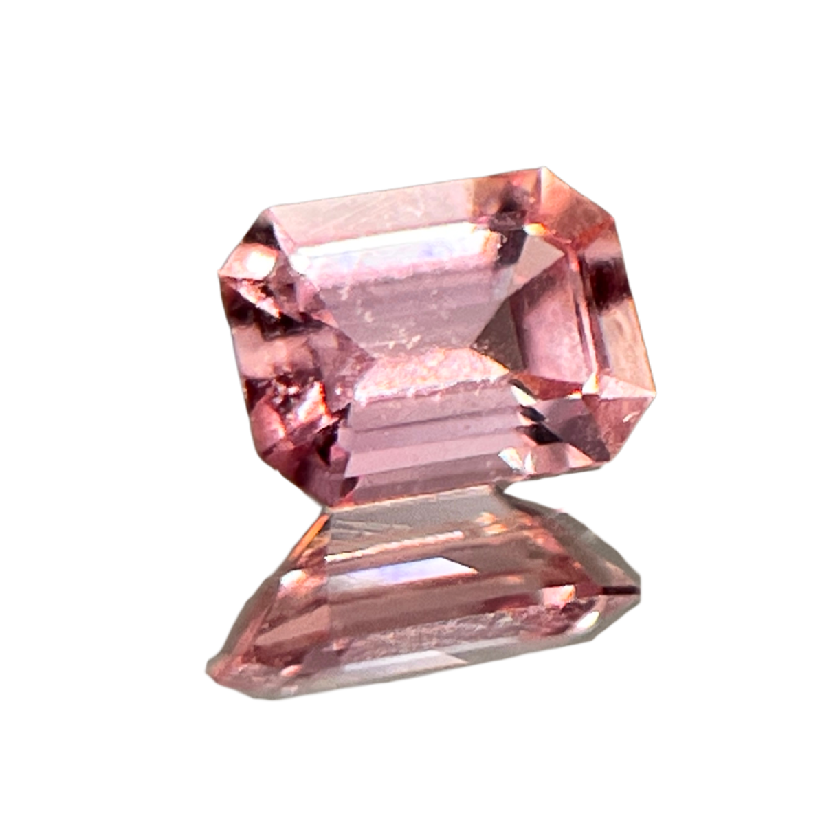 「Parfume Ⅱ」非加熱パパラチアサファイア/ 0.23ct/オクタゴン/マダガスカル