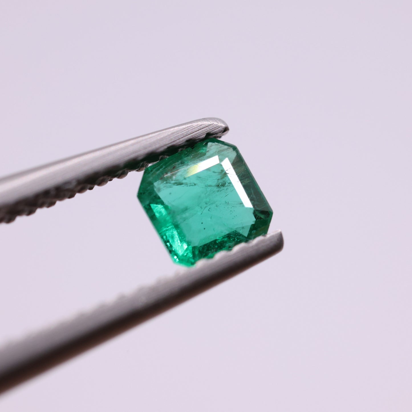「翠浪漫」エメラルド/0.381ct/エメラルドカット/ザンビア