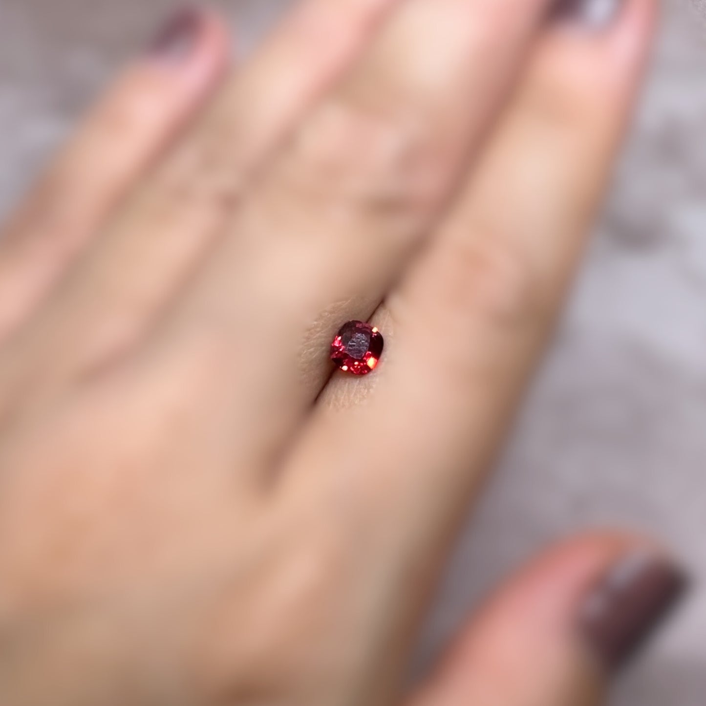 「焔晶」レッドスピネル/0.55ct/クッション/ミャンマー産