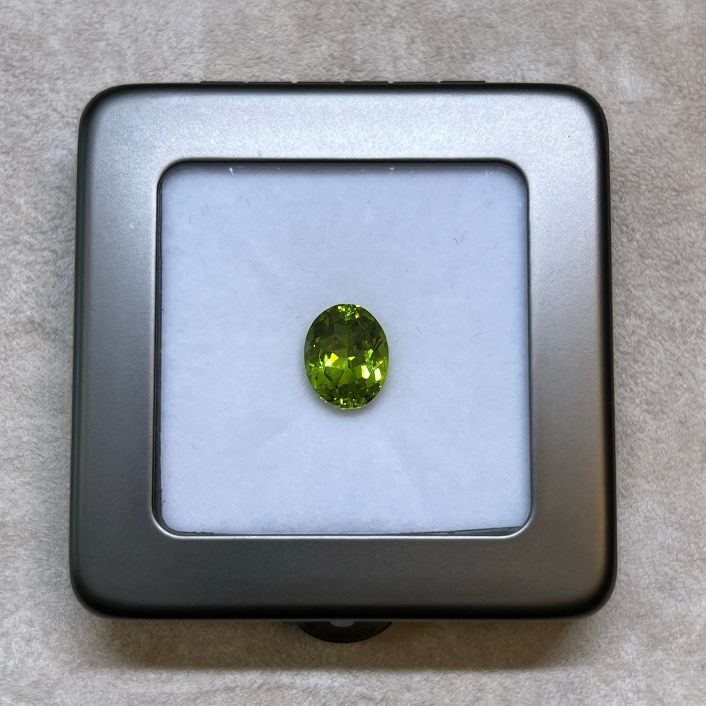 「橄欖粒」ペリドット/3.77ct/オーバル/パキスタン産