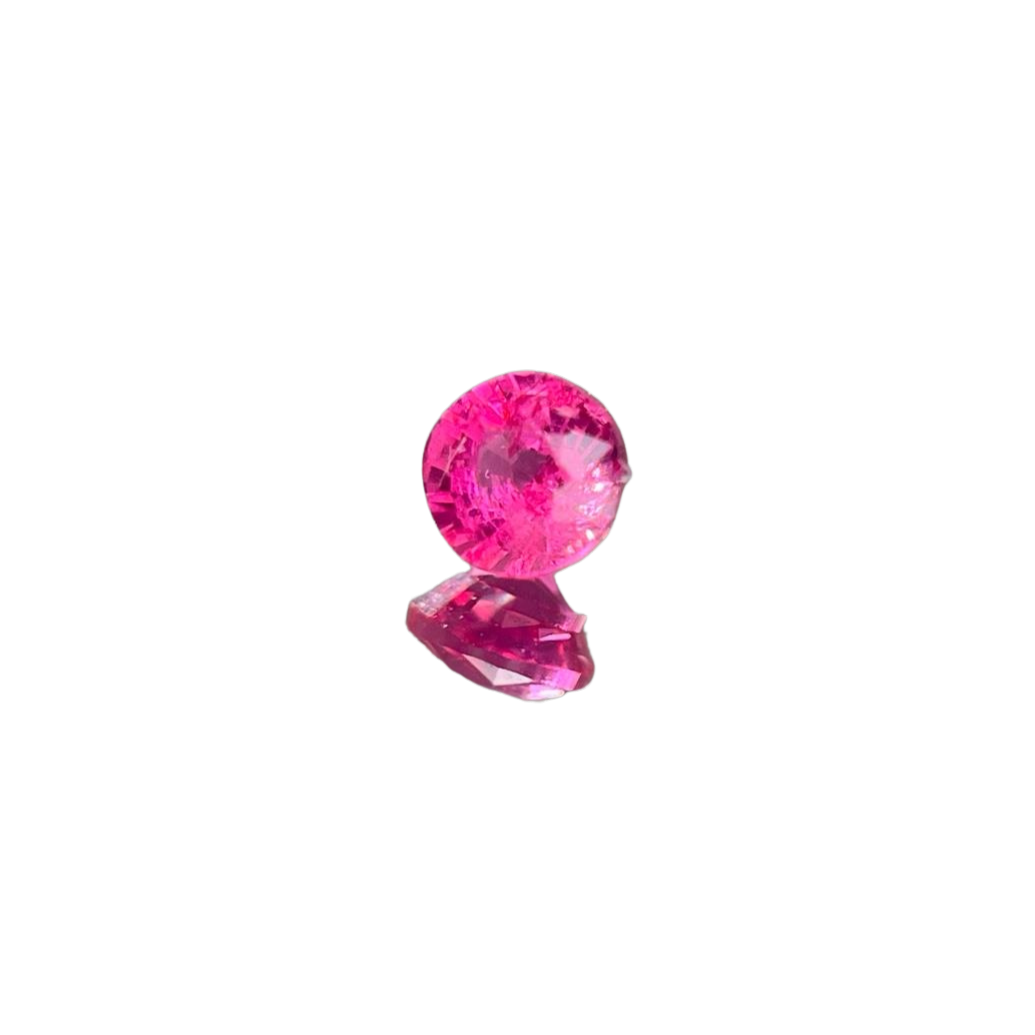 「鮮烈」ホットピンクスピネル/0.27ct/ラウンド/ミャンマー産
