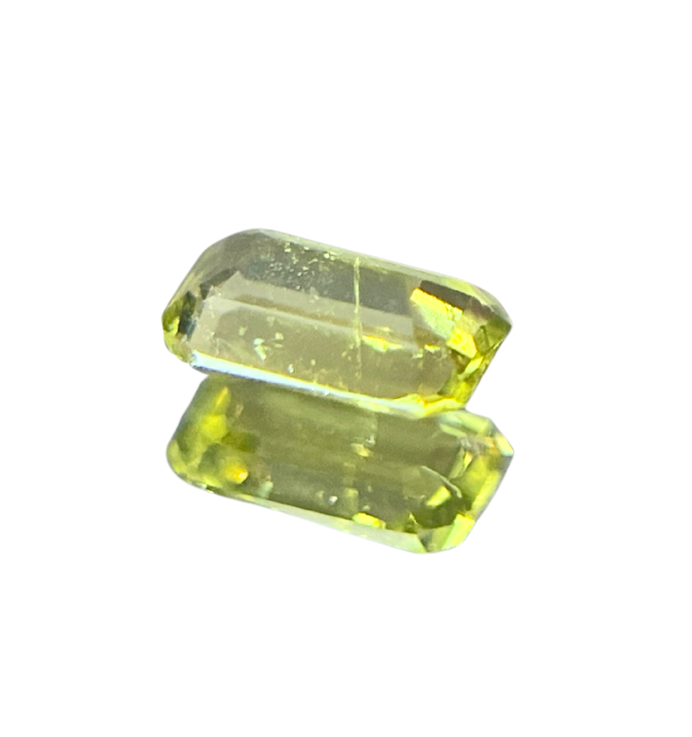 「淡雷」イエロートルマリン/0.155ct/オクタゴン