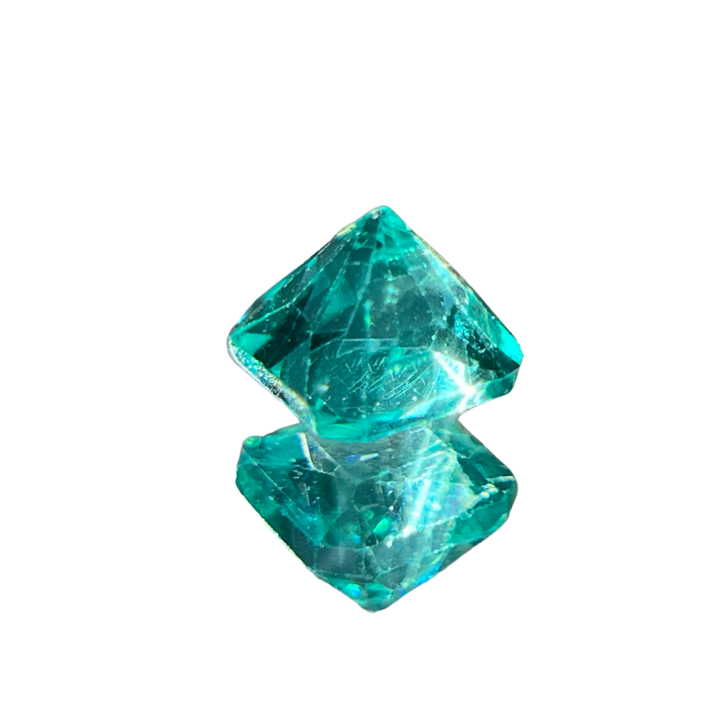 「水槽浴Ⅰ」アパタイト/0.80ct/ラディアント/ブラジル産