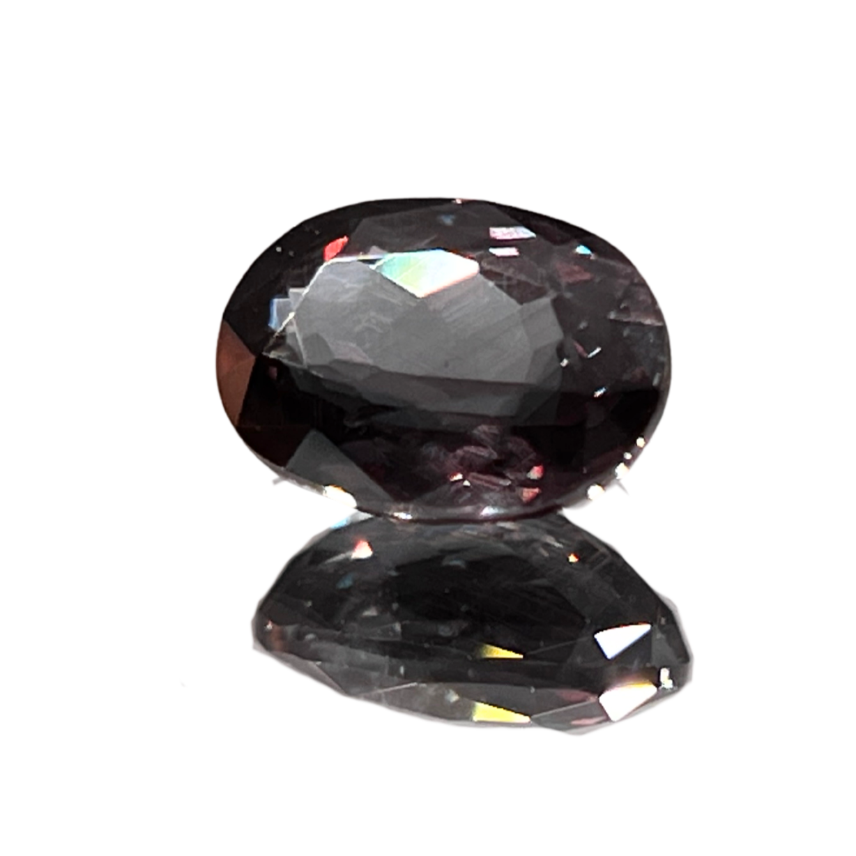 「光の記憶」カラーチェンジガーネット/1.01ct/オーバル/タンザニア産