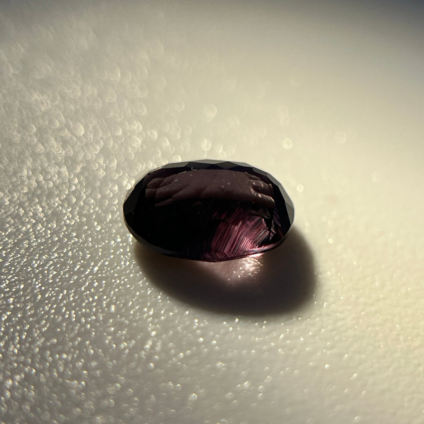 「光の記憶」カラーチェンジガーネット/1.01ct/オーバル/タンザニア産