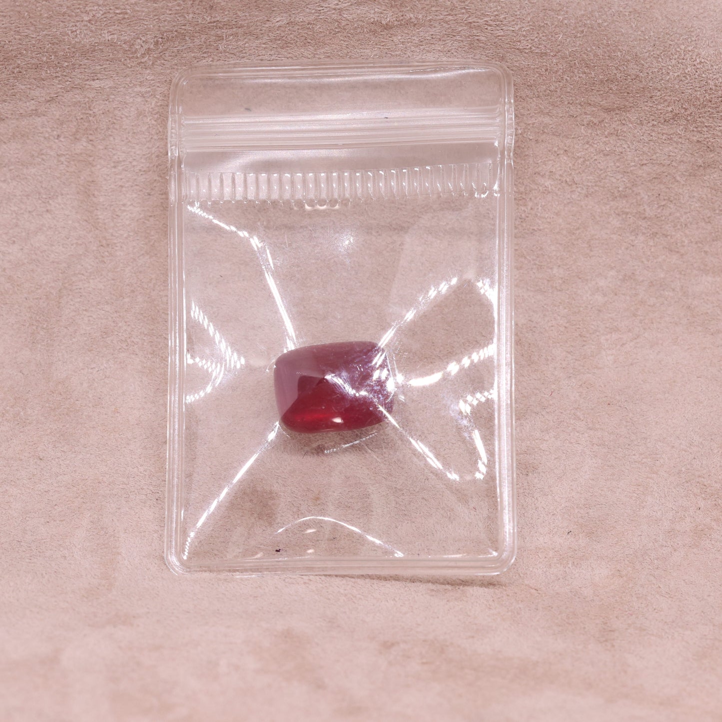 「Candy ruby」鉛ガラス含浸ルビー/ 11.34ct/シュガーローフ