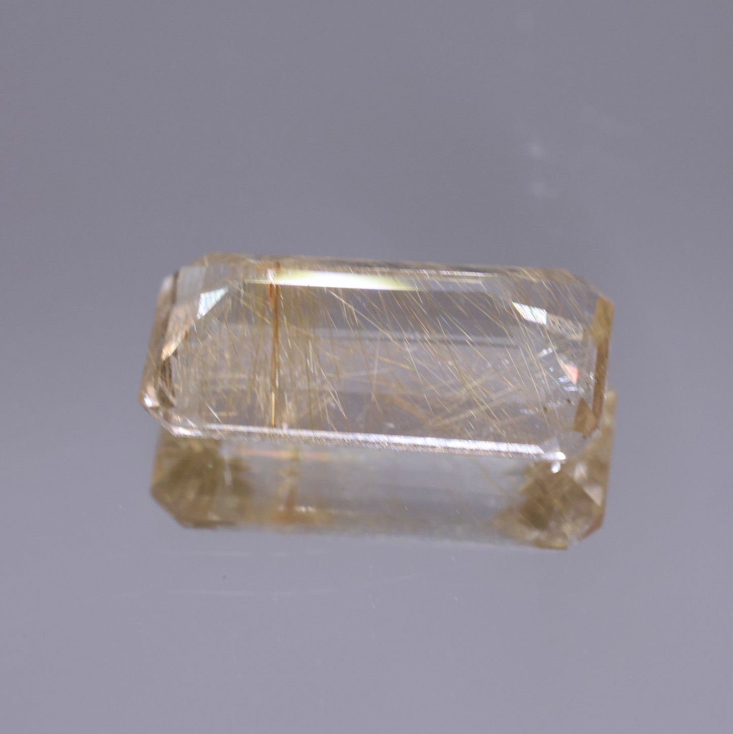 「Golden Script」ルチルクォーツ/ 1.35ct/バケット