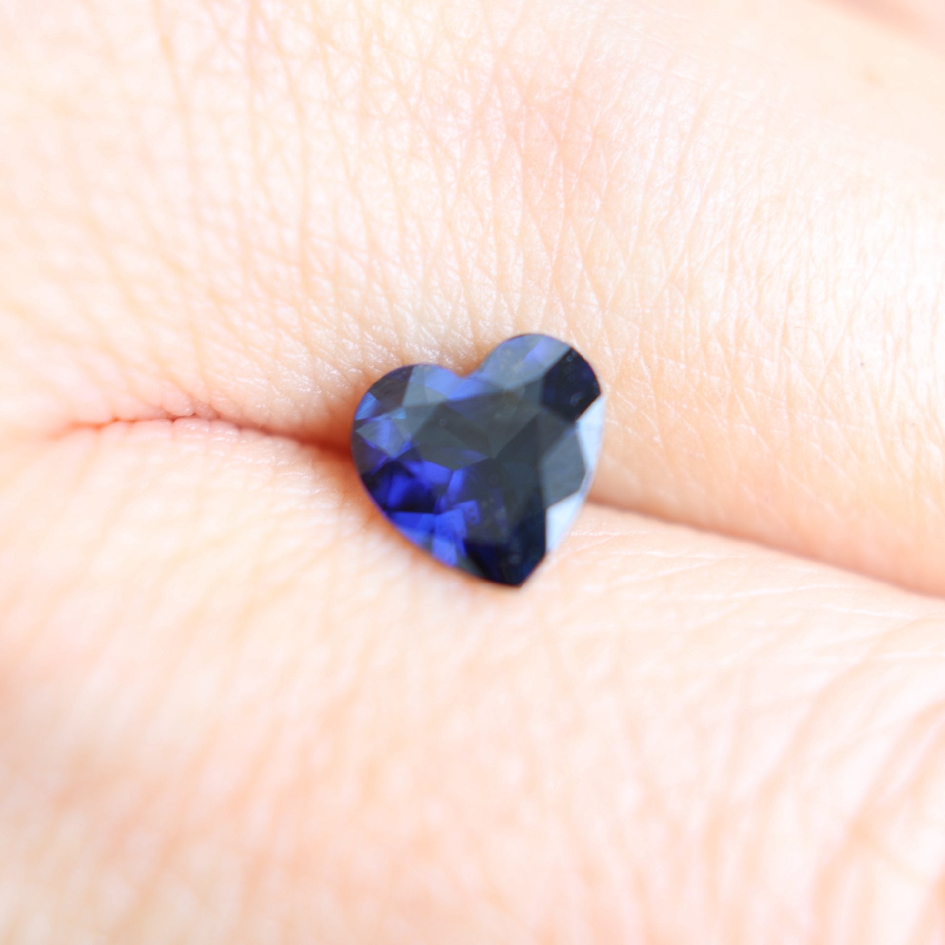 深海」非加熱ディープブルーサファイア/ 1.02ct/ハートシェイプ