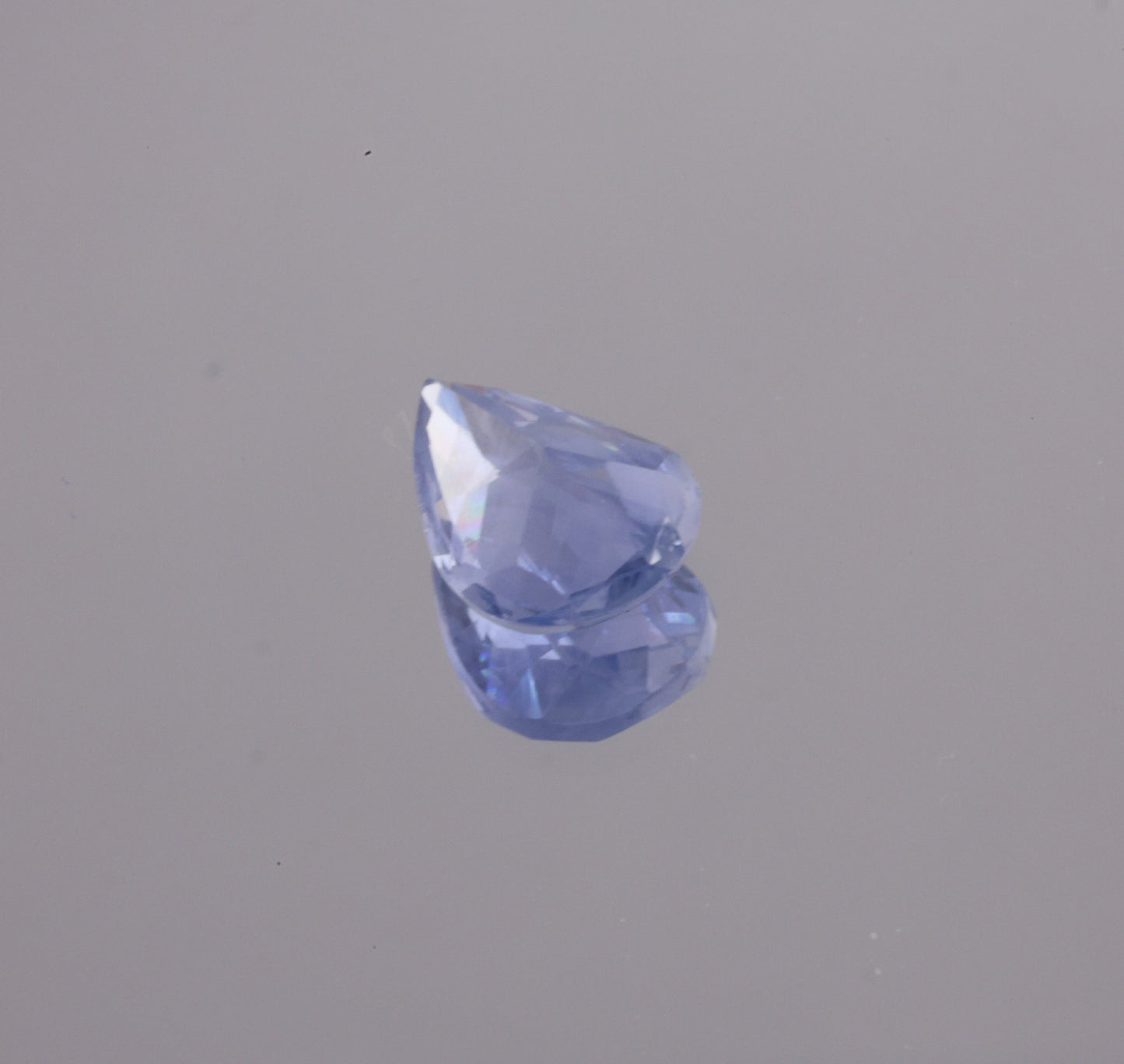 「Silky Mist Blue」シルキーペールブルーサファイア/1.09ct/ペアシェイプ/スリランカ