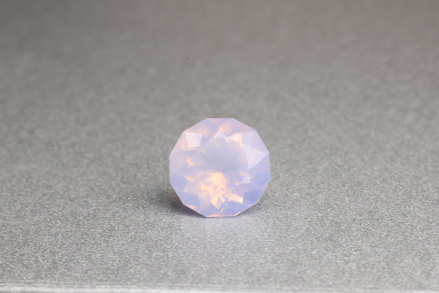 「Lilac Bloom」スコロライト（ラベンダークォーツ）/5.10ct/ラウンドカスタムカット/ブラジル