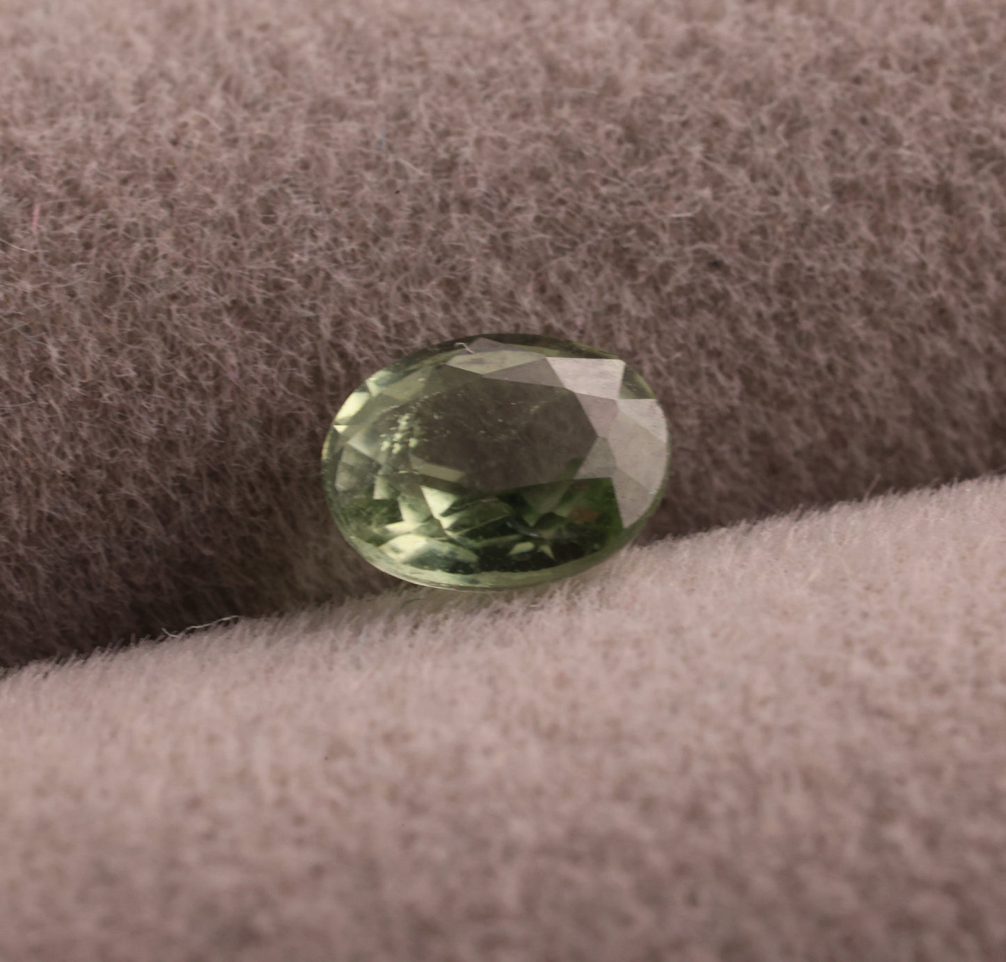 「水みどり」ミントグリーントルマリン/0.625ct/オーバル