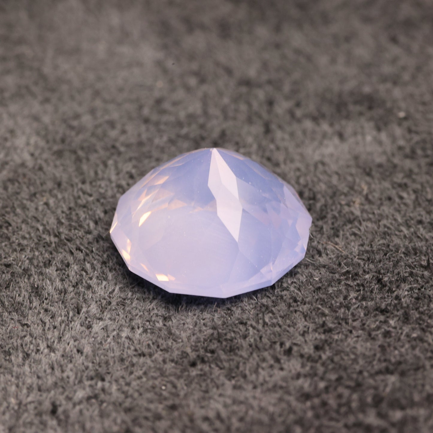 「Lilac Bloom」スコロライト（ラベンダークォーツ）/5.10ct/ラウンドカスタムカット/ブラジル