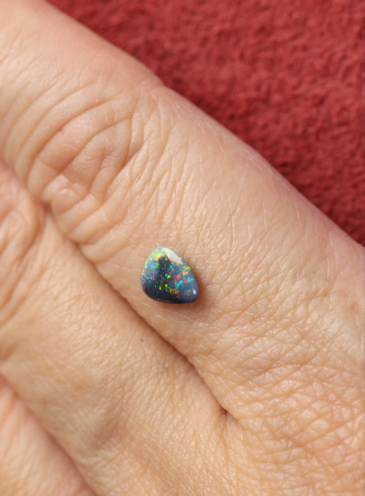 「Space Mosaic」ソリッドオパール/ 0.32ct/フリーシェイプ/ライトニングリッジ、オーストラリア