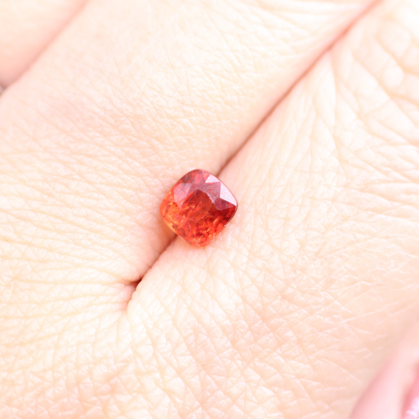 「BLOOD ORANGE JUICE」濃オレンジスピネル/1.03ct/クッション/ミャンマー産