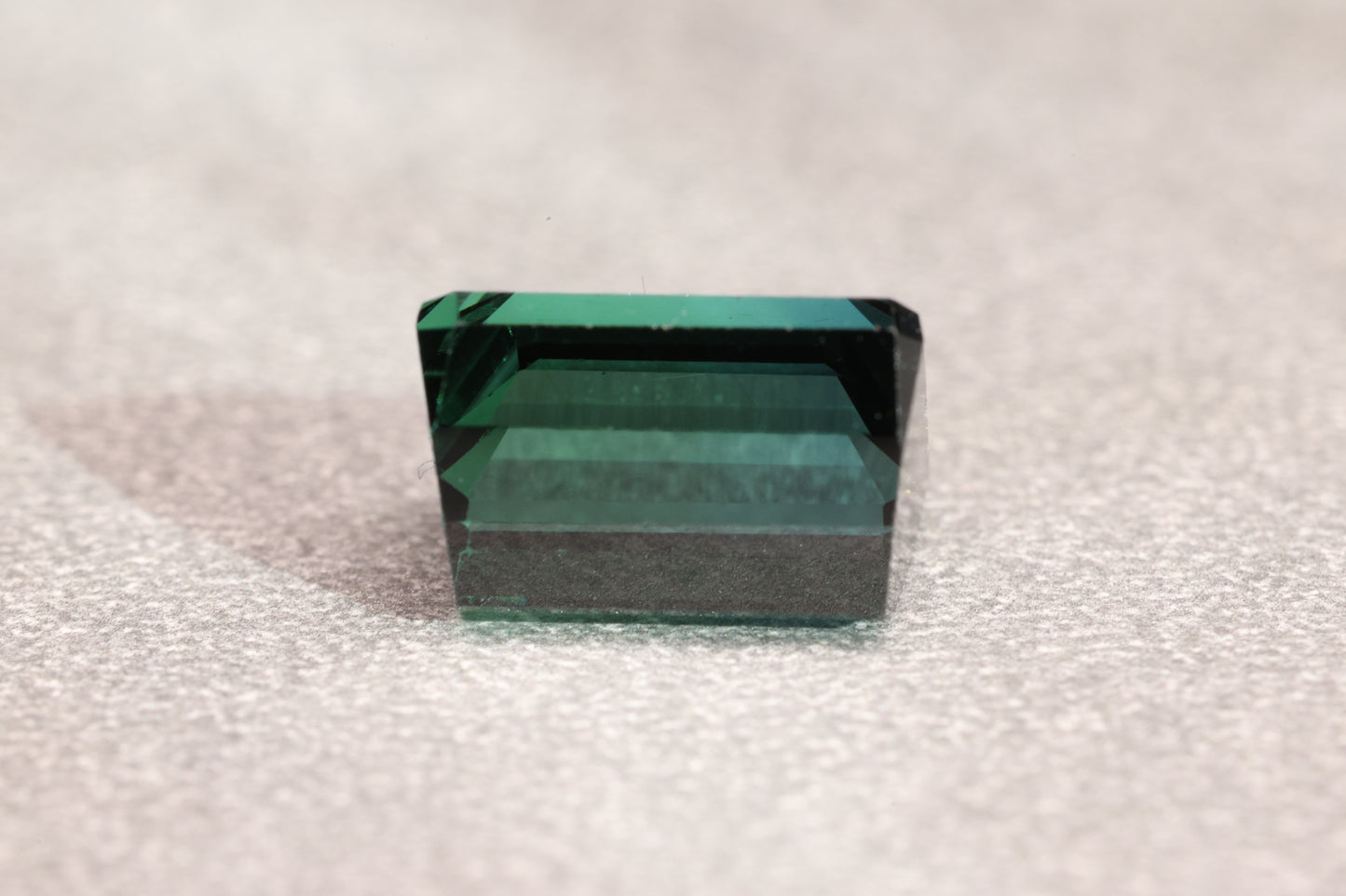 「Bluegreen Divide」トルマリン/4.02ct/オクタゴン
