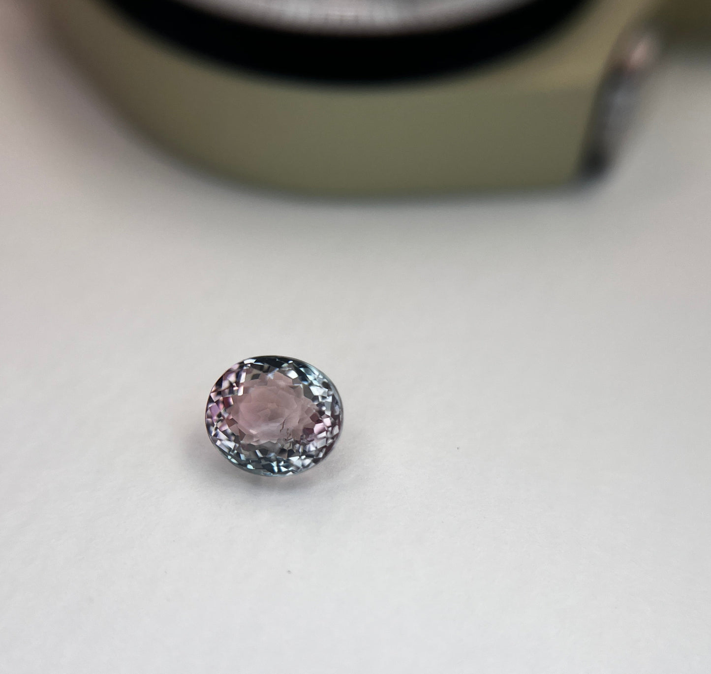 「Magicalight」非加熱バイカラートルマリン/2.06ct/オーバル/タンザニア