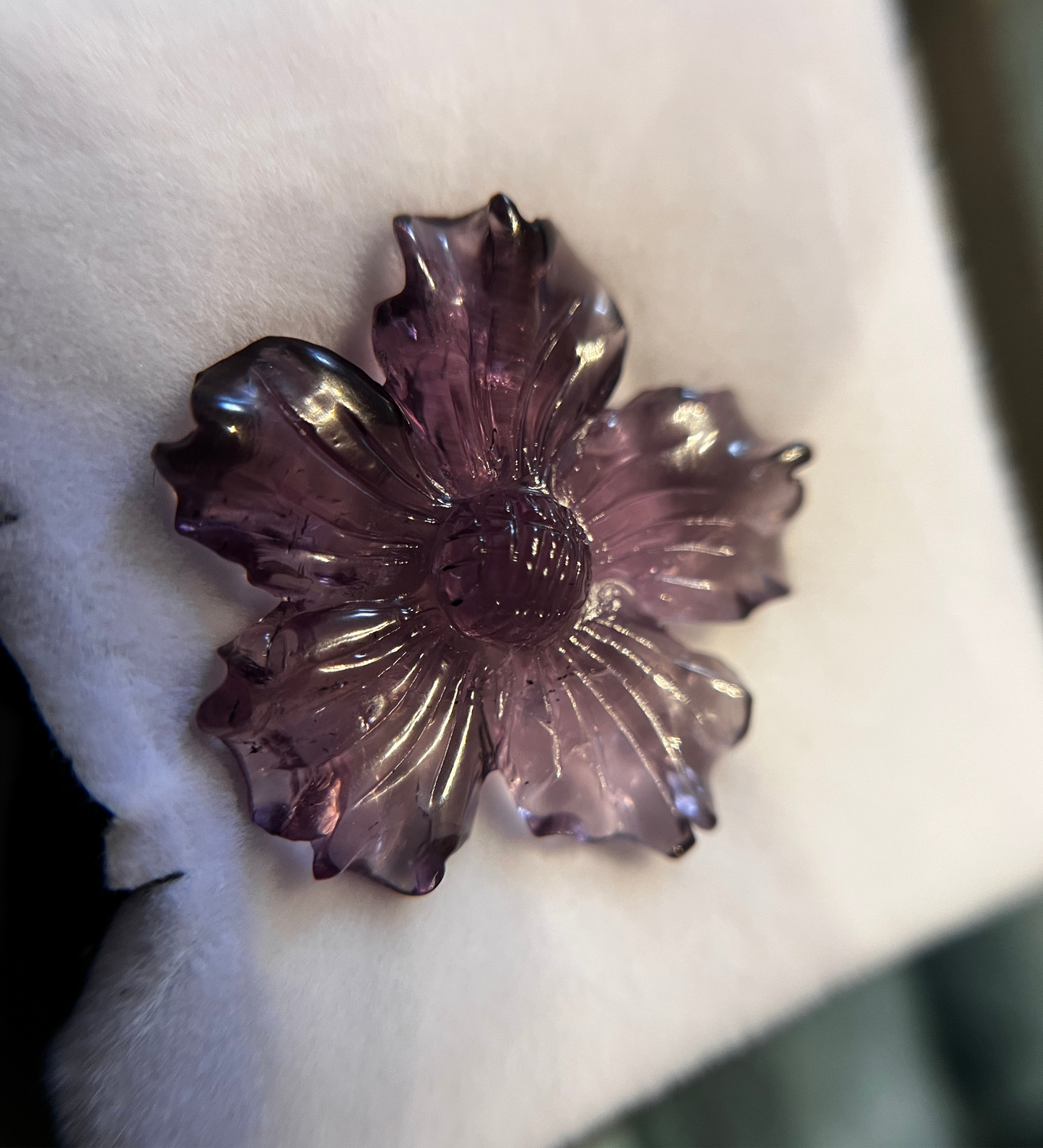 「Art Nouveau purple」アメシスト/23.7ct/フワラーカービング