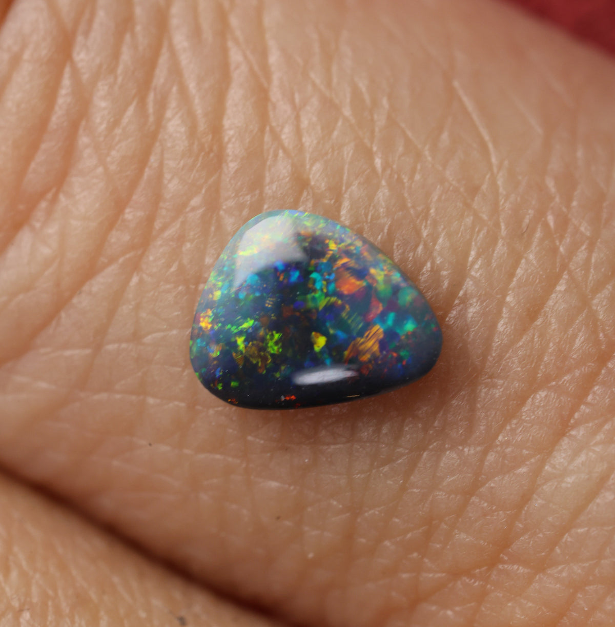 「Space Mosaic」ソリッドオパール/ 0.32ct/フリーシェイプ/ライトニングリッジ、オーストラリア