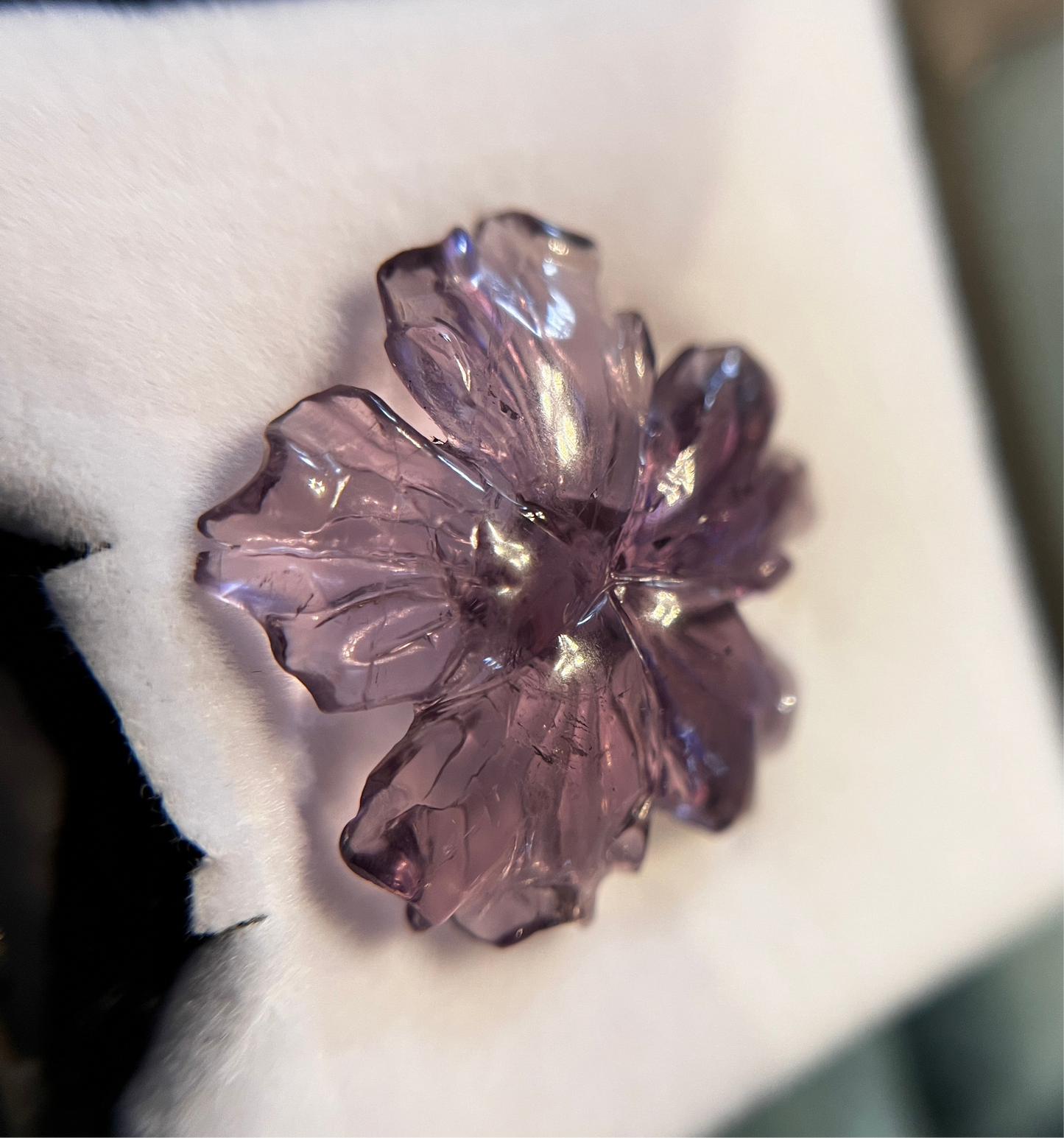 「Art Nouveau purple」アメシスト/23.7ct/フワラーカービング