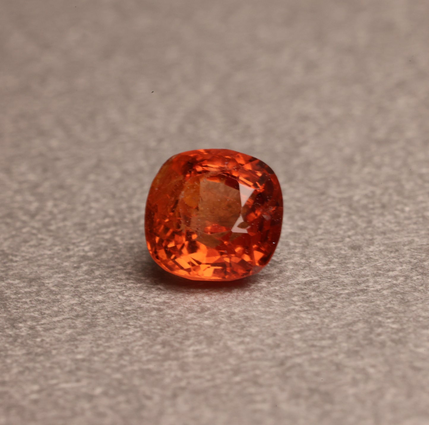 「ORANGE JUICE」オレンジスピネル/0.86ct/クッション/ミャンマー産