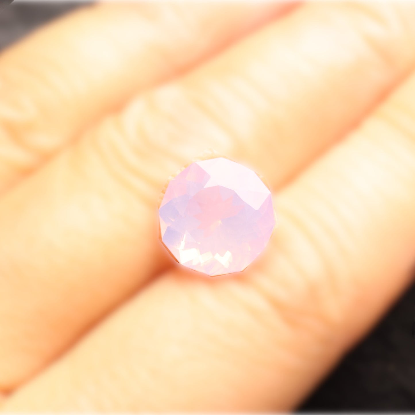 「Lilac Bloom」スコロライト（ラベンダークォーツ）/5.10ct/ラウンドカスタムカット/ブラジル