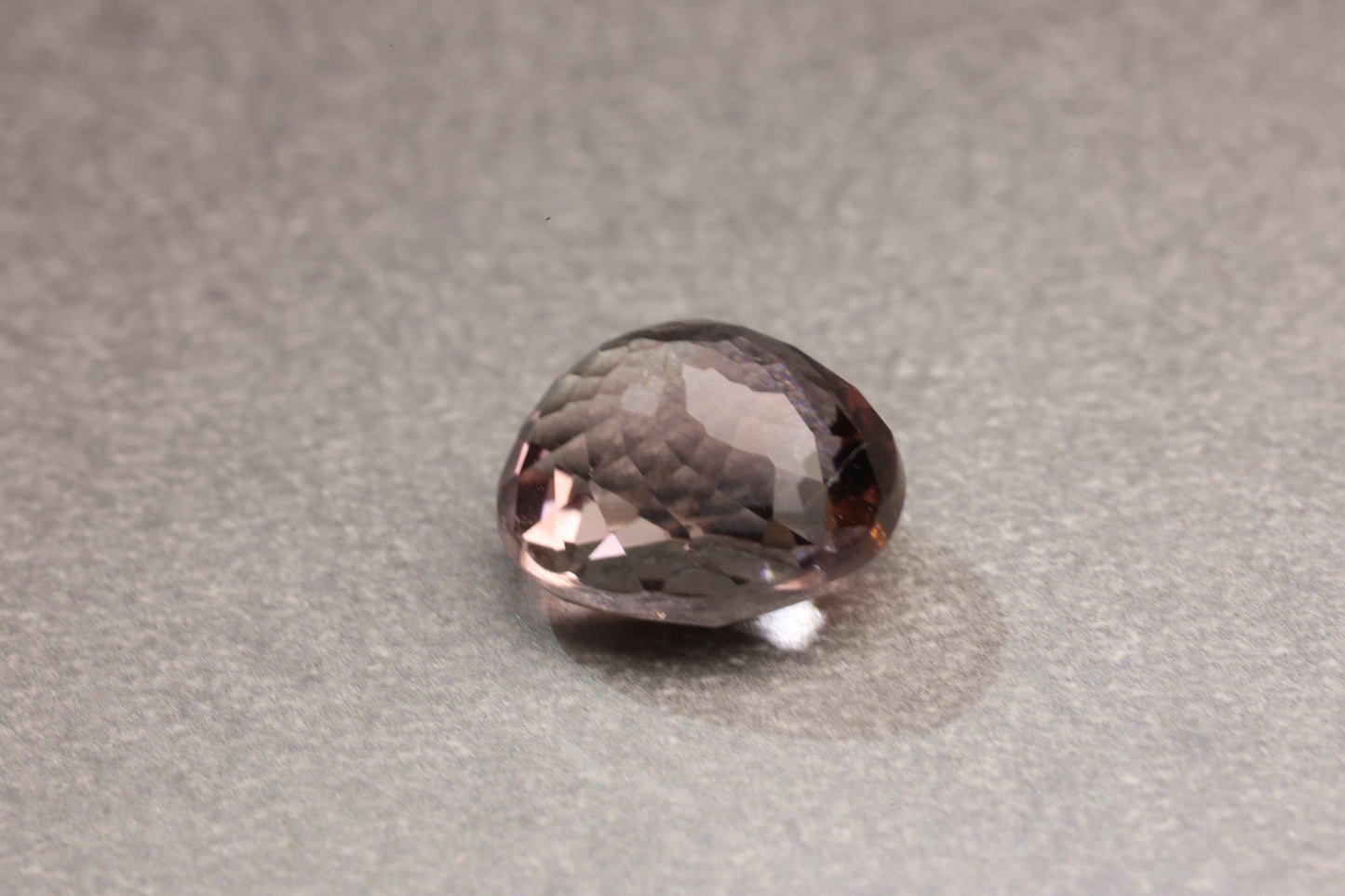 「Magicalight」非加熱バイカラートルマリン/2.06ct/オーバル/タンザニア