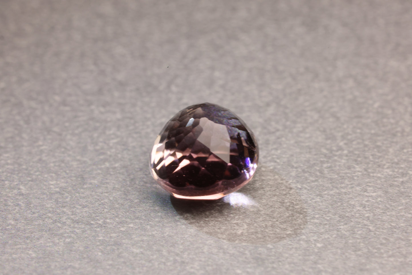 「Magicalight」非加熱バイカラートルマリン/2.06ct/オーバル/タンザニア