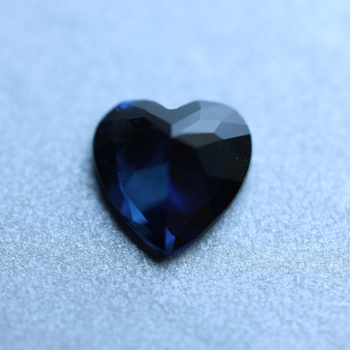 「深海」非加熱ディープブルーサファイア/ 1.02ct/ハートシェイプ/マダガスカル/ソーティング付き