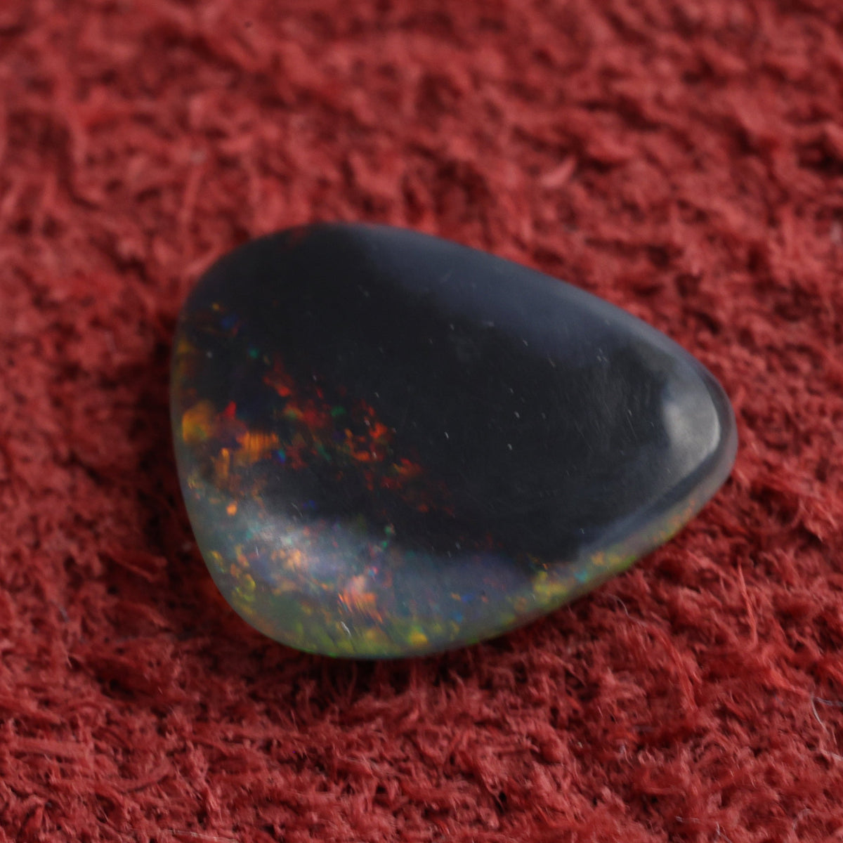 「Space Mosaic」ソリッドオパール/ 0.32ct/フリーシェイプ/ライトニングリッジ、オーストラリア