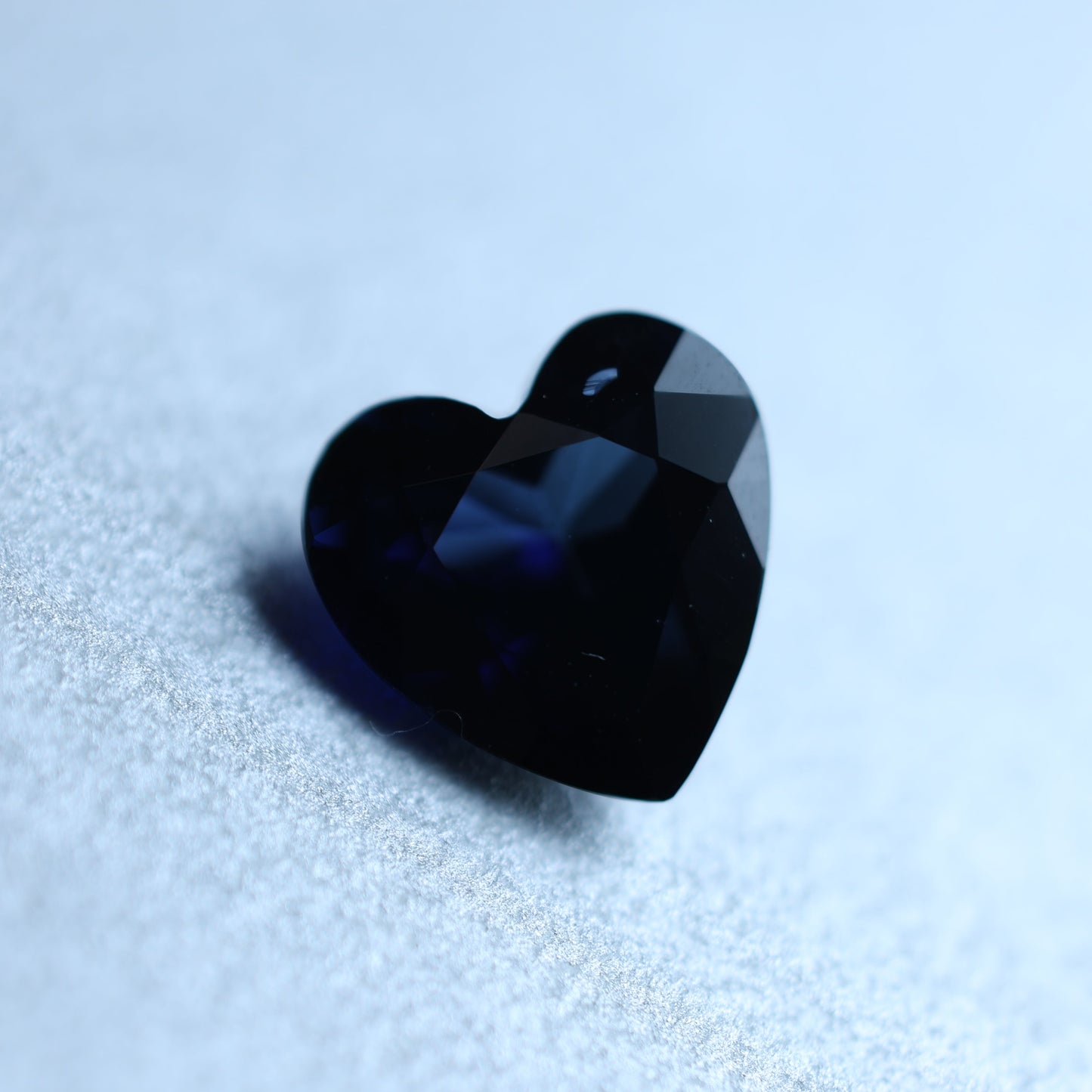 「深海」非加熱ディープブルーサファイア/ 1.02ct/ハートシェイプ/マダガスカル/ソーティング付き