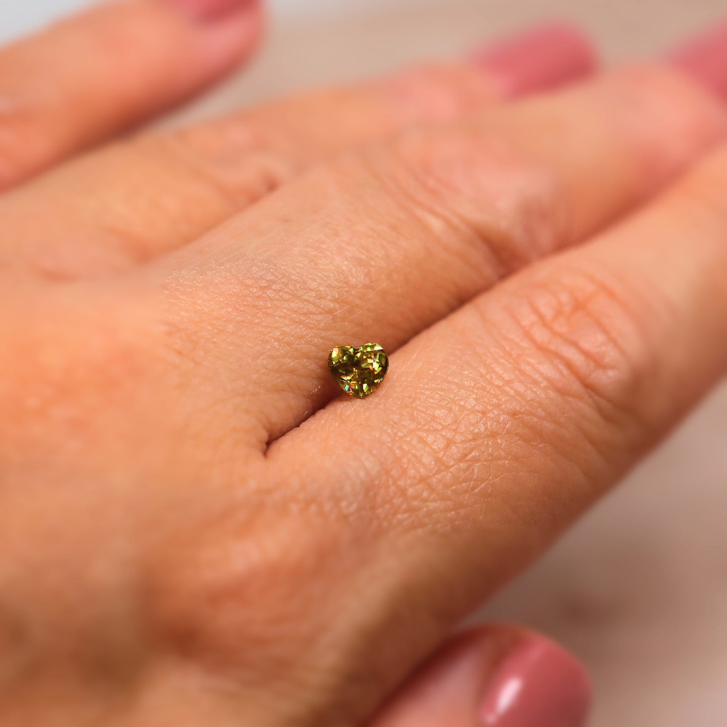「彩炎」スフェーン/0.47ct/ハート/マダガスカル