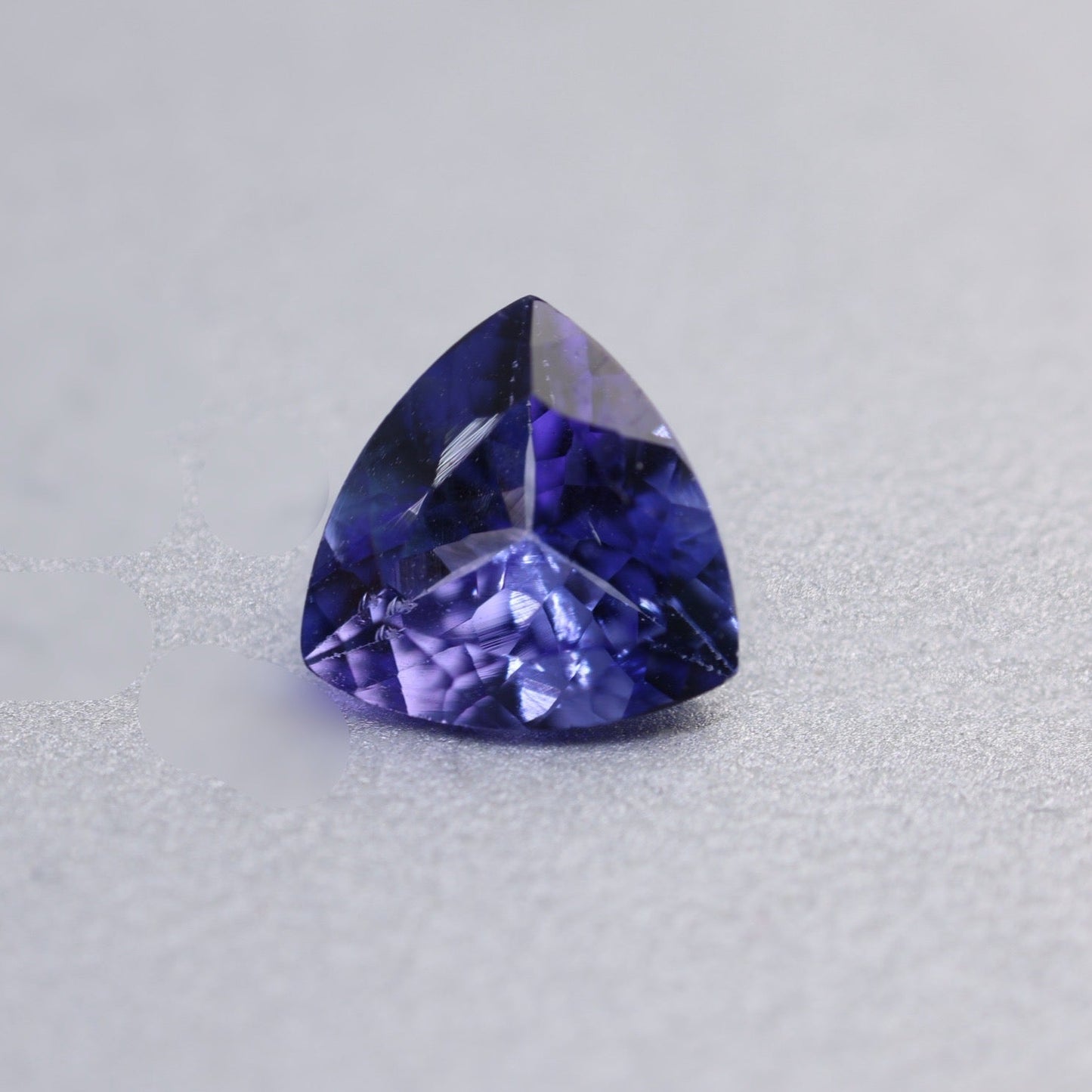 「水無月」タンザナイト/0.81ct/トリリアント/タンザニア