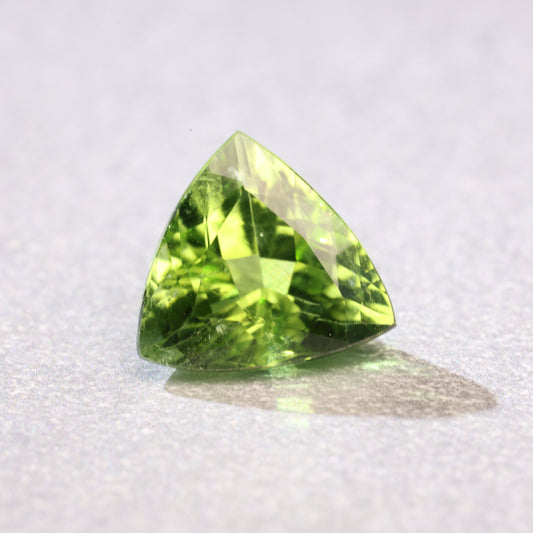 「閃光の角」含銅グリーントルマリン/1.64ct/トリリアント/モザンビーク