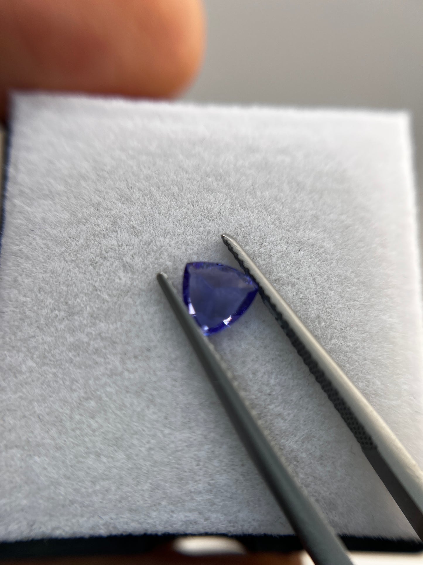 「水無月」タンザナイト/0.81ct/トリリアント/タンザニア