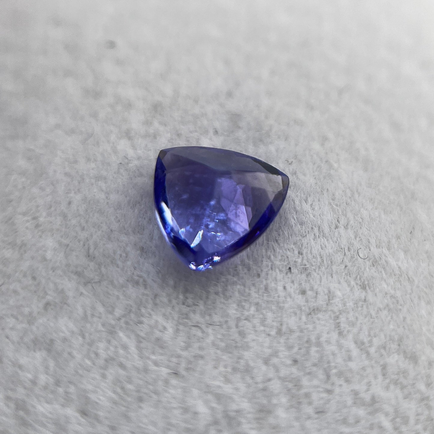 「水無月」タンザナイト/0.81ct/トリリアント/タンザニア