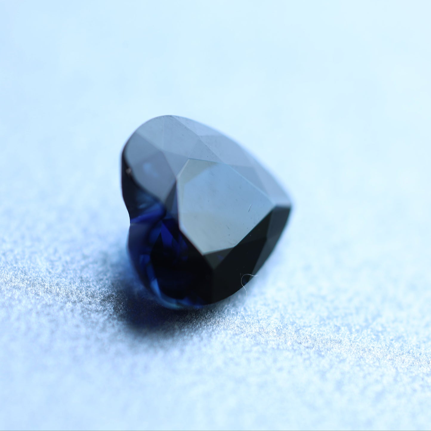 「深海」非加熱ディープブルーサファイア/ 1.02ct/ハートシェイプ/マダガスカル/ソーティング付き