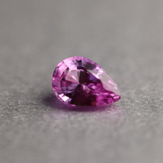 "Gerbera Flame" Pink Sapphire / 0.70ct / Pear Shape / Madagascar
