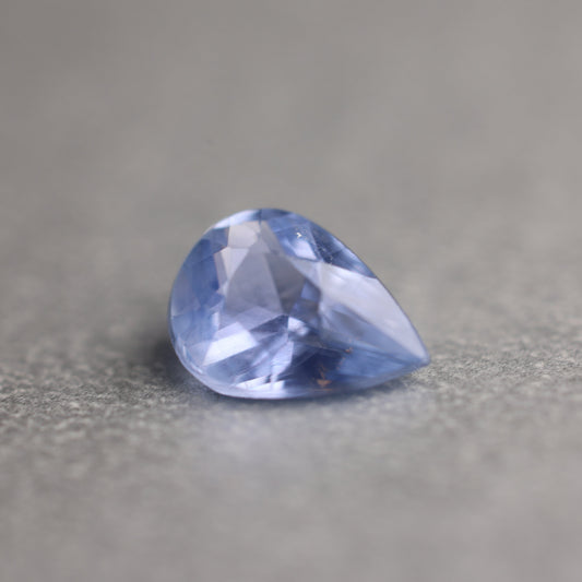 「Silky Mist Blue」シルキーペールブルーサファイア/1.09ct/ペアシェイプ/スリランカ