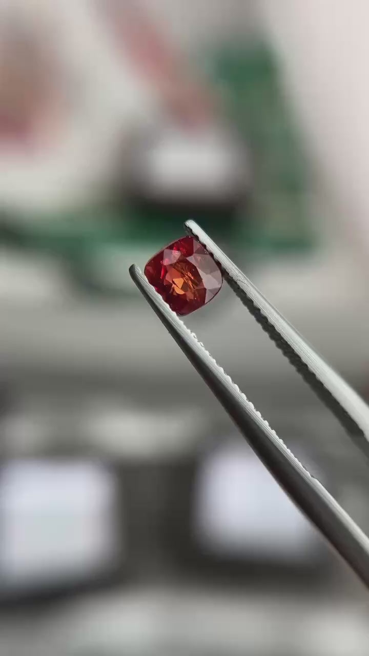 ORANGE JUICE」オレンジスピネル/0.86ct/クッション/ミャンマー産 – llct.